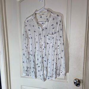 Beach lunch lounge collection / White Button up star blouse  / XL